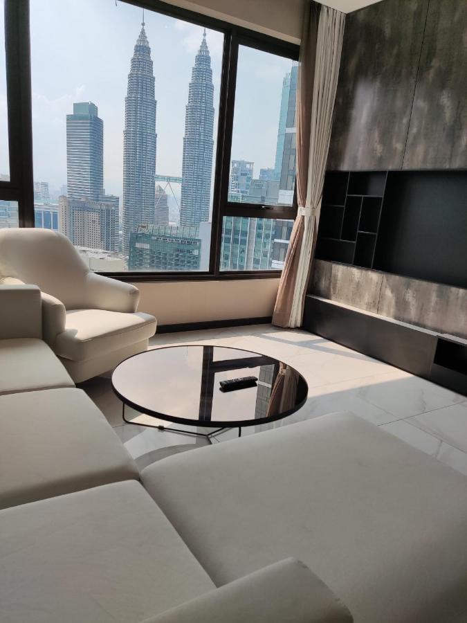 8 Kia Peng Suites Klcc By Luna Kuala Lumpur Zimmer foto